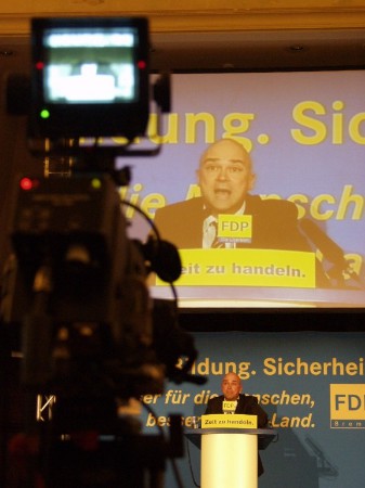 Mark Ella im Wahlkampfeinsatz. Foto: khl Mark Ella im Wahlkampfeinsatz. Foto: khl